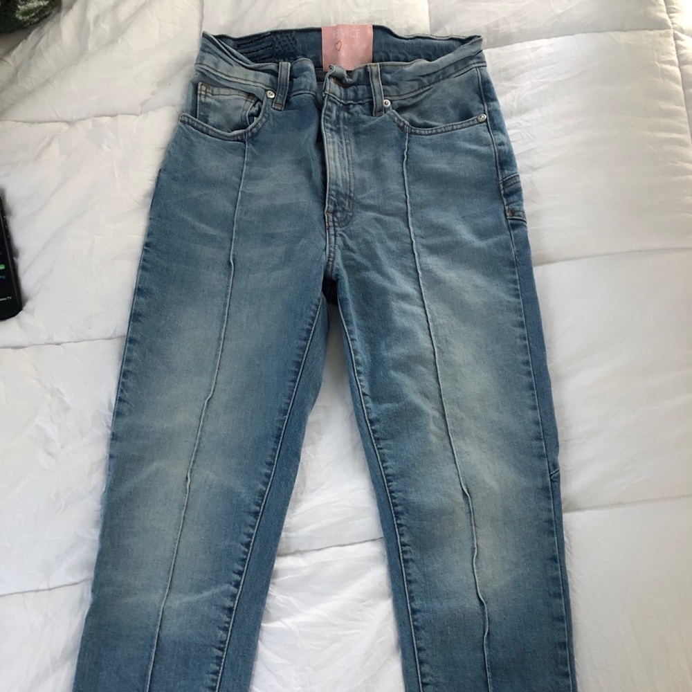 REVICE star butt jeans